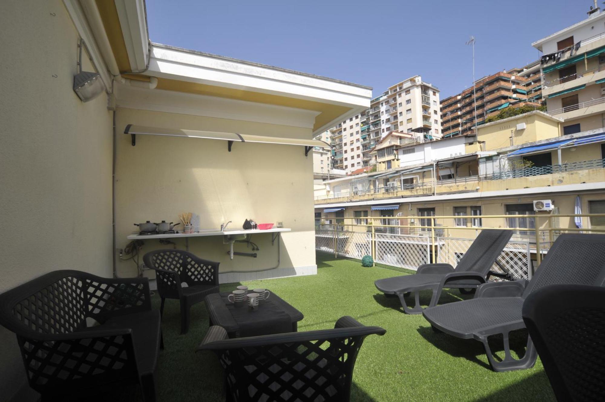 Casa Rosa Lucia Centrale Con Parcheggio 圣雷默 外观 照片