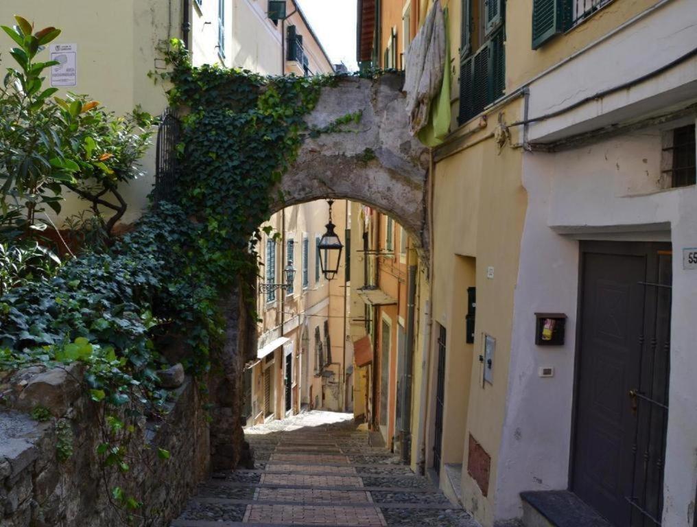 Casa Rosa Lucia Centrale Con Parcheggio 圣雷默 外观 照片