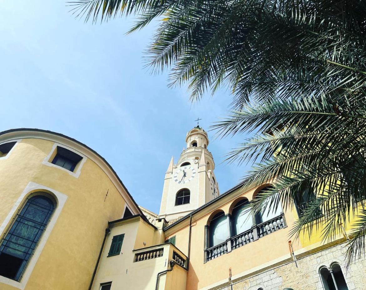 Casa Rosa Lucia Centrale Con Parcheggio 圣雷默 外观 照片